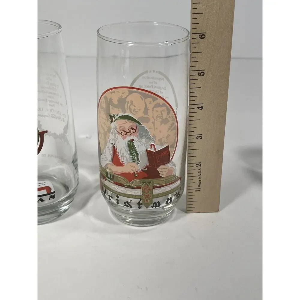 2 x Santa Claus Vintage Norman Rockwell Saturday Evening Xmas Coca-Cola Glasses‎